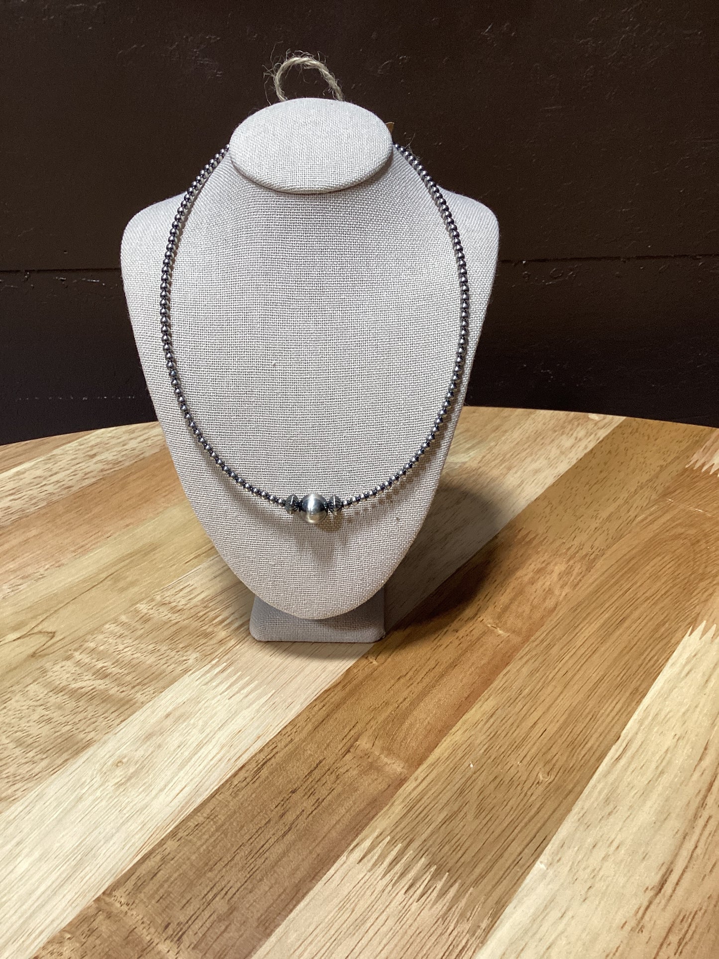 14" with 3 Main Pearls