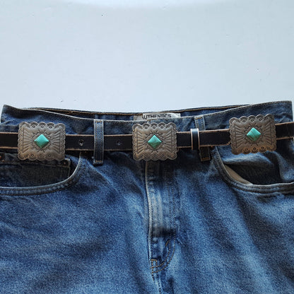Western Genuine Distressed Leather belt w.Rectangular concho