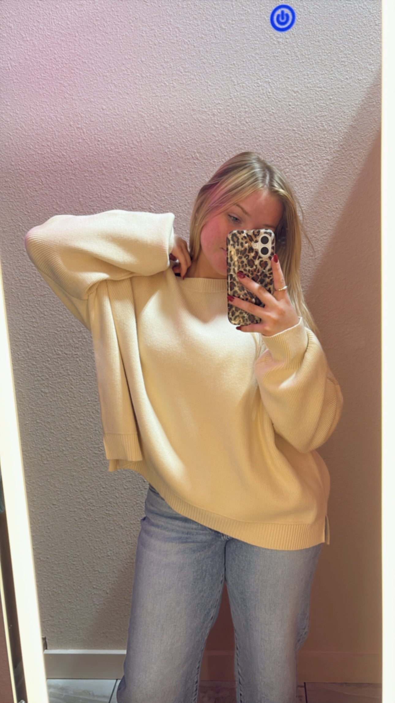 Relaxed Charm Pullover