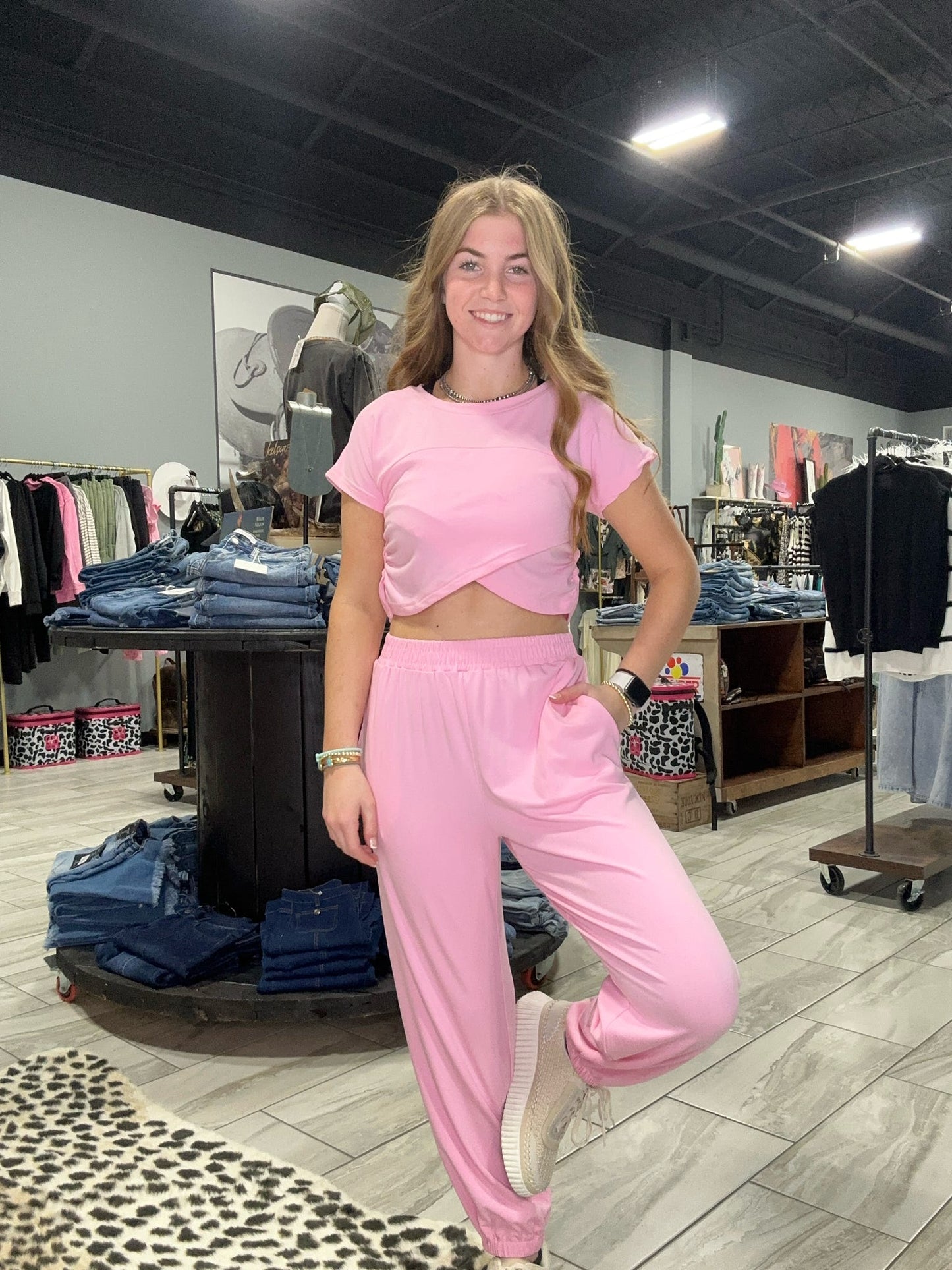 Ladies Solid Color Crop Top and Pants Set  - Light Pink