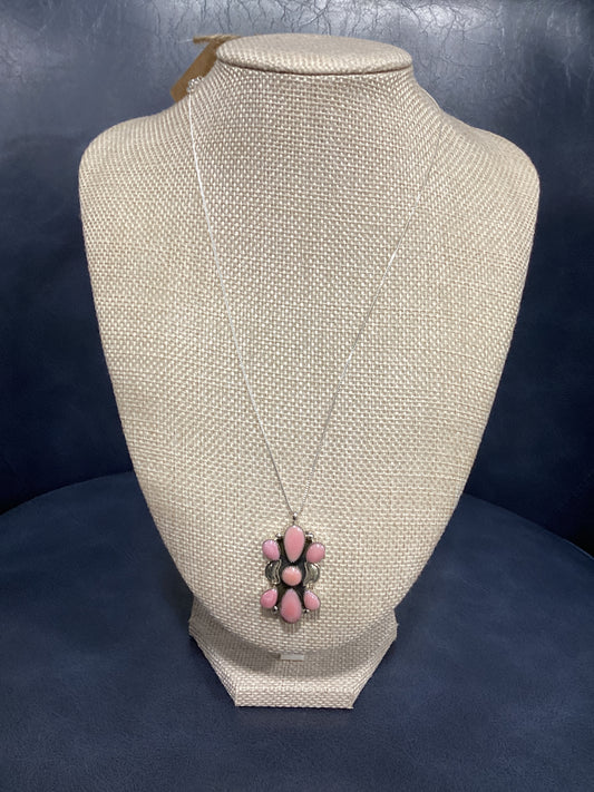 Pink Conch Pendant Necklace