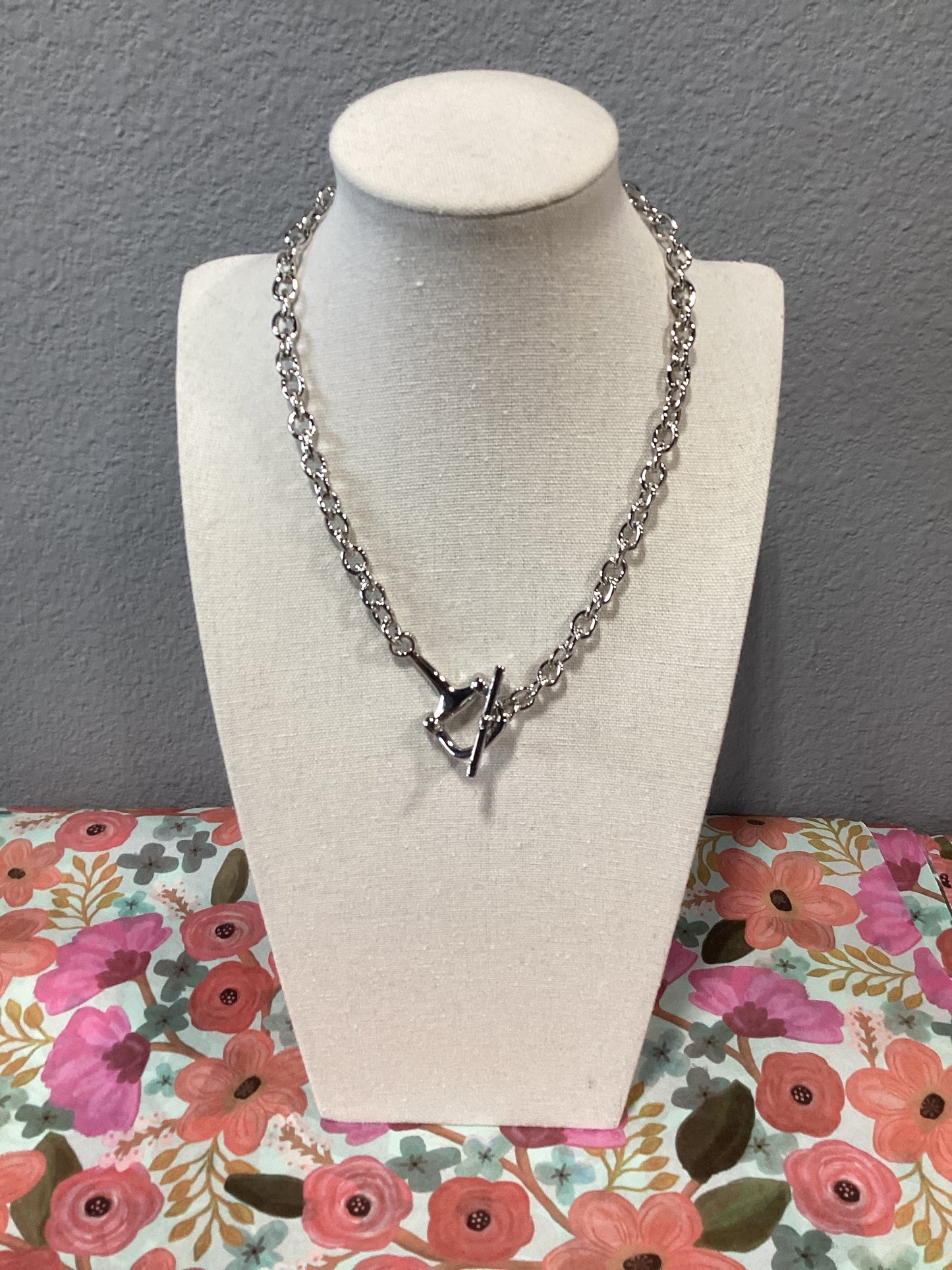 Chunky Chain Horse Bit Necklace - Silver