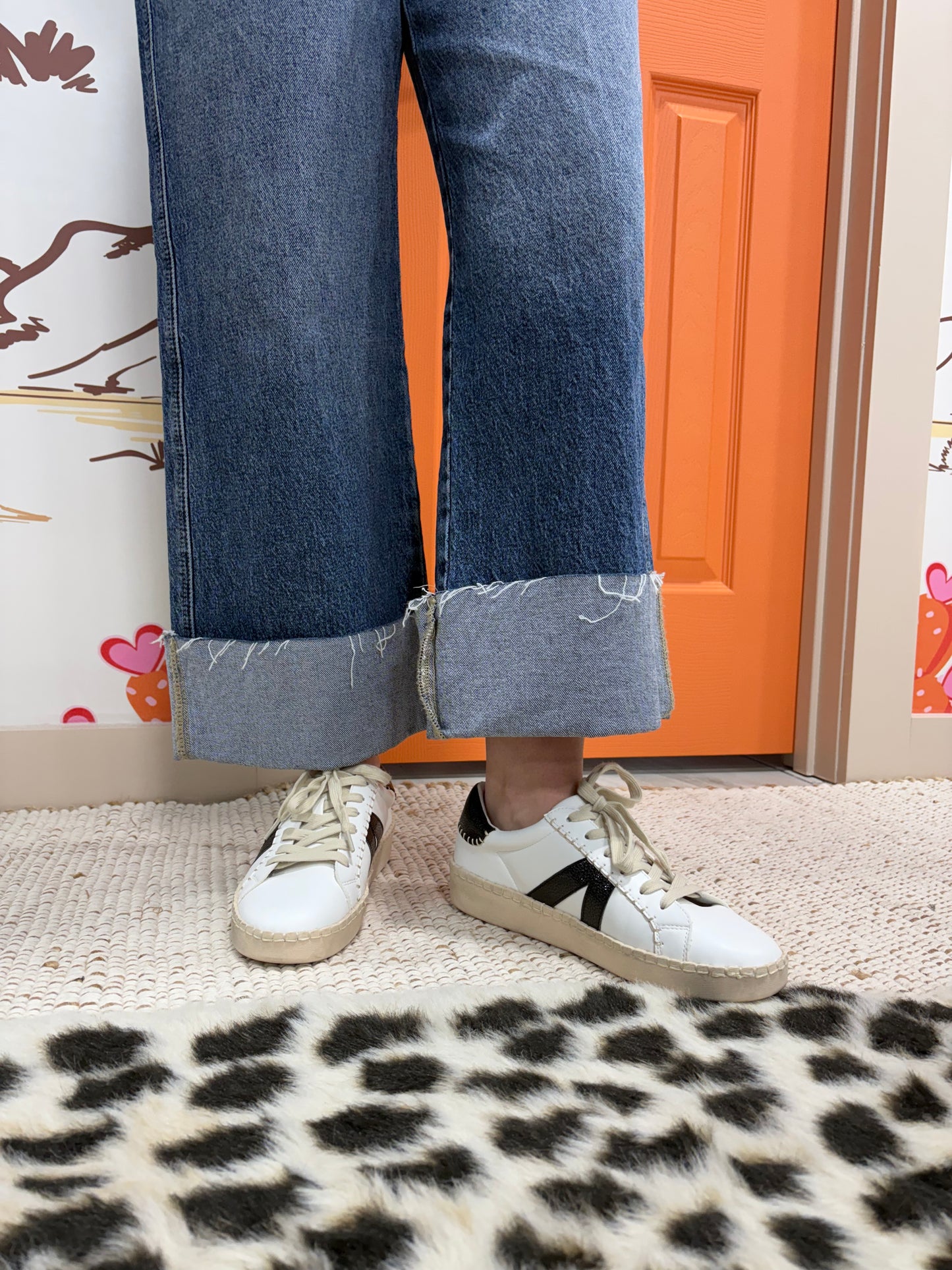 Friend Zone Sneakers-White Black