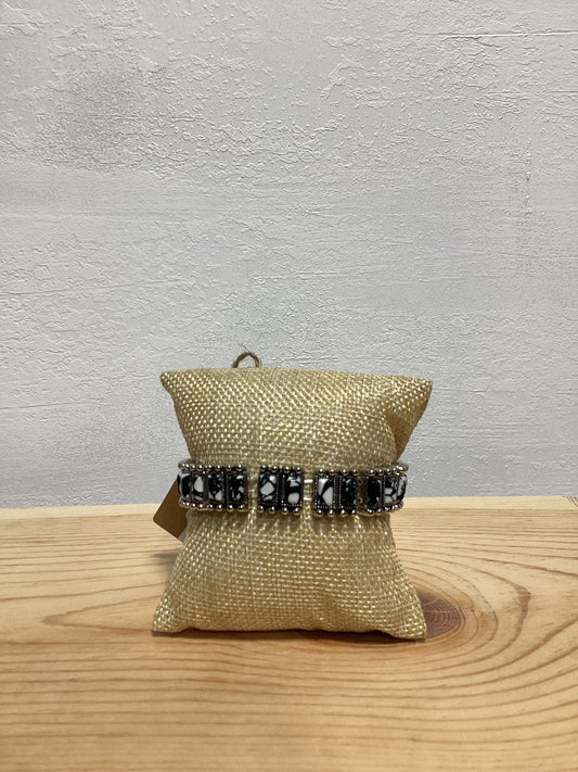 Faux white buffalo stretchy bracelet
