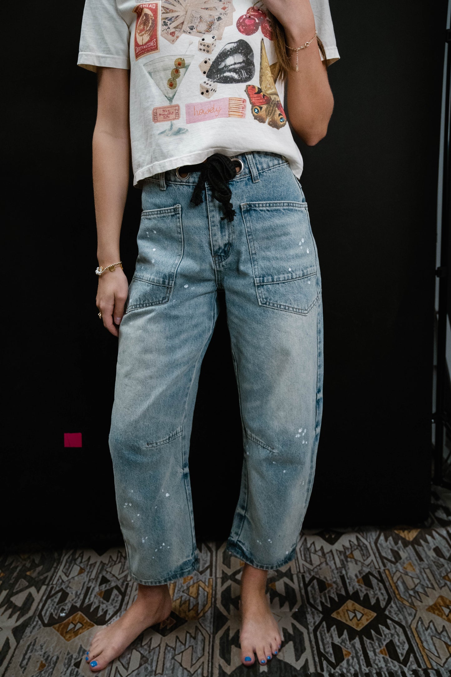Naturally Distressed Barrel Jeans with Belt