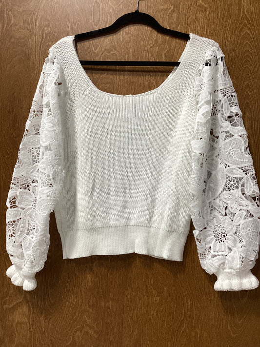 White Sweater w\Lace Sleeves