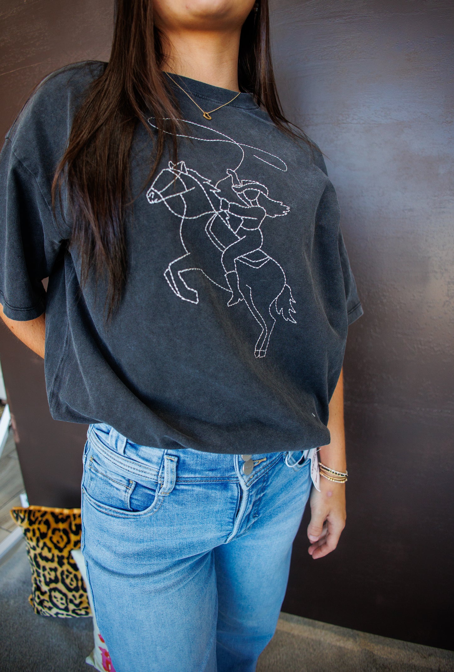 Washed Tee With Western Line Stitch